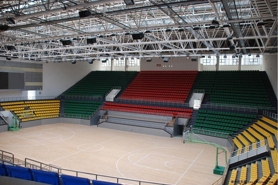南岸羽毛球场网架工程